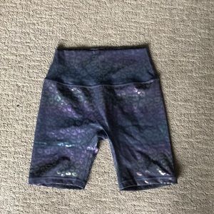 Zyia high rise shorts size medium 6” inseam